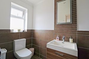 En-Suite- click for photo gallery